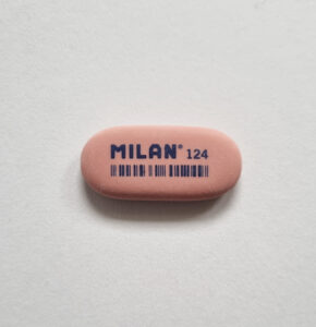 milan 124 oval red
